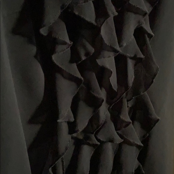 Ruffled front sleeveless dress - Picture 2 of 6